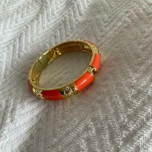 Banana Republic bangle bracelet gold